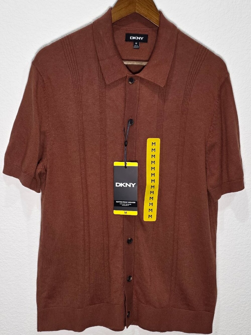 NWT DKNY Men's Knit Button Front Polo Sweater Brown Rust Short Sleeve Medium